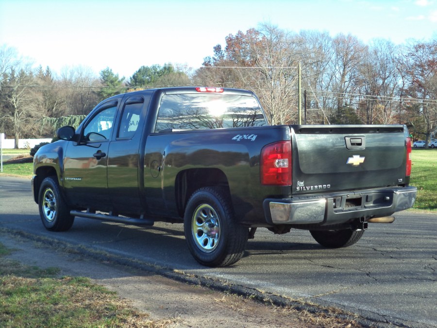 2009 Chevrolet Silverado 1500 EXT 4X4 LS, available for sale in Berlin, Connecticut | International Motorcars llc. Berlin, Connecticut 2009 Chevrolet Silverado 1500 EXT 4X4 LS, available for sale in Berlin, Connecticut | International Motorcars llc. Berlin, Connecticut