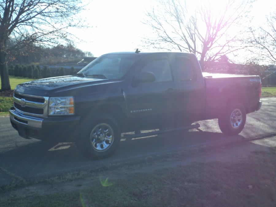 2009 Chevrolet Silverado 1500 EXT 4X4 LS, available for sale in Berlin, Connecticut | International Motorcars llc. Berlin, Connecticut 2009 Chevrolet Silverado 1500 EXT 4X4 LS, available for sale in Berlin, Connecticut | International Motorcars llc. Berlin, Connecticut