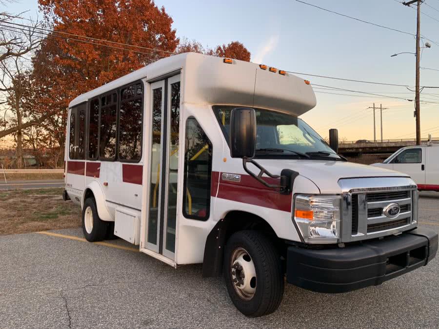 Used Ford Econoline Commercial Cutaway E-350 Super Duty 158" SRW 2015 | Danny's Auto Sales. Methuen, Massachusetts Used Ford Econoline Commercial Cutaway E-350 Super Duty 158" SRW 2015 | Danny's Auto Sales. Methuen, Massachusetts