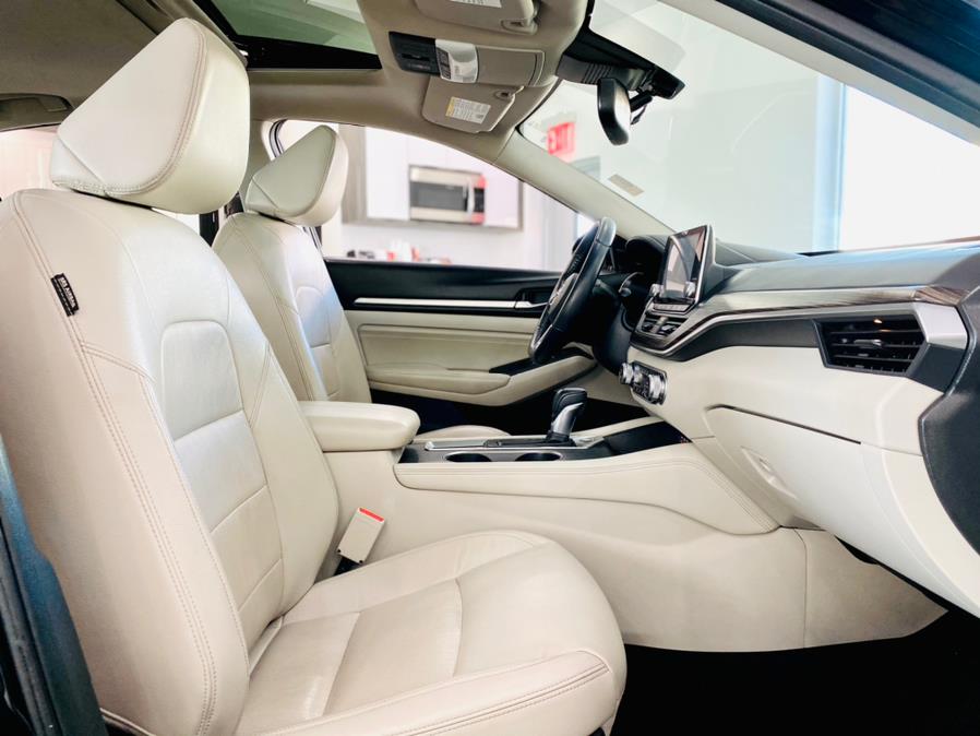 Used Nissan Altima 2.5 Platinum AWD Sedan 2019 | Luxury Motor Club. Franklin Square, New York Used Nissan Altima 2.5 Platinum AWD Sedan 2019 | Luxury Motor Club. Franklin Square, New York
