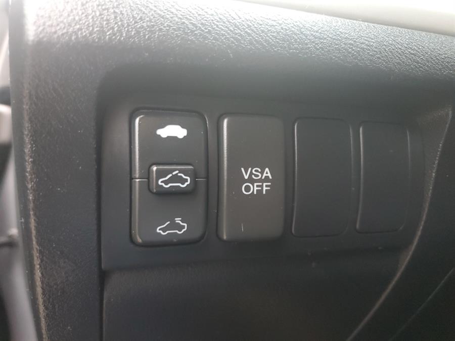2005 Acura TSX 4dr Sdn AT, available for sale in Springfield, Massachusetts | Absolute Motors Inc. Springfield, Massachusetts 2005 Acura TSX 4dr Sdn AT, available for sale in Springfield, Massachusetts | Absolute Motors Inc. Springfield, Massachusetts