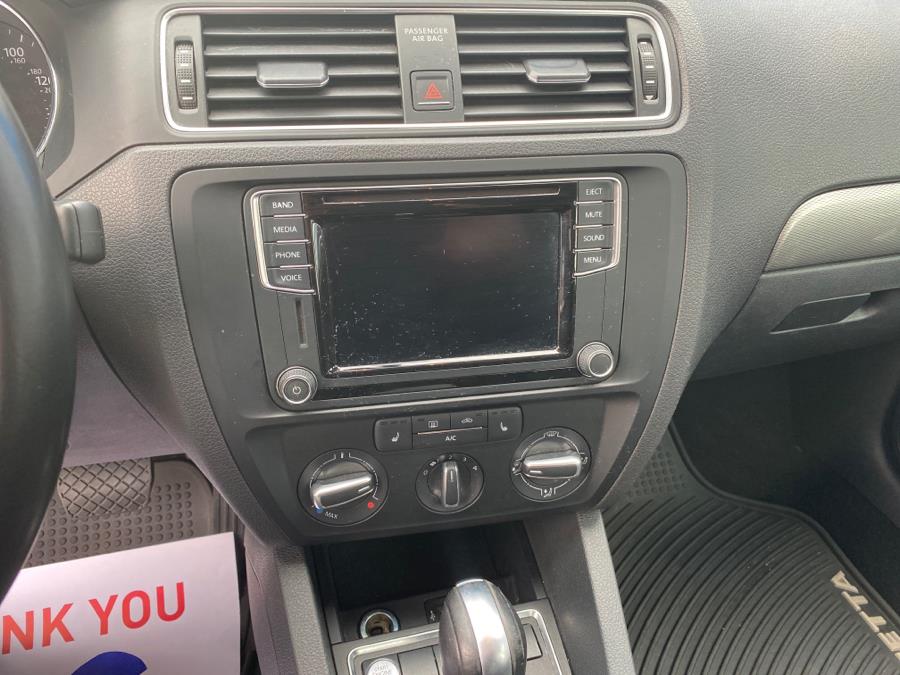 2016 Volkswagen Jetta Sedan 4dr Auto 1.4T SE, available for sale in Stamford, Connecticut | Harbor View Auto Sales LLC. Stamford, Connecticut 2016 Volkswagen Jetta Sedan 4dr Auto 1.4T SE, available for sale in Stamford, Connecticut | Harbor View Auto Sales LLC. Stamford, Connecticut