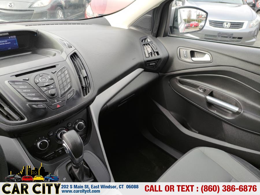 2014 Ford Escape 4WD 4dr SE, available for sale in East Windsor, Connecticut | Car City LLC. East Windsor, Connecticut 2014 Ford Escape 4WD 4dr SE, available for sale in East Windsor, Connecticut | Car City LLC. East Windsor, Connecticut