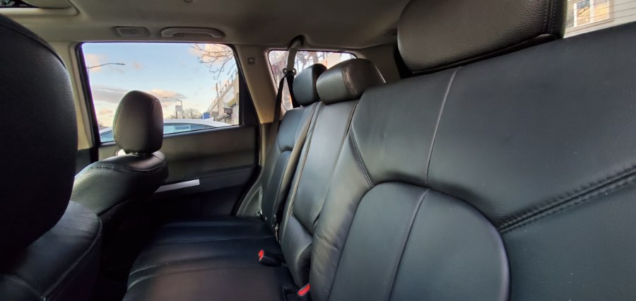 Used Mitsubishi Endeavor AWD 4dr SE 2011 | Rubber Bros Auto World. Brooklyn, New York Used Mitsubishi Endeavor AWD 4dr SE 2011 | Rubber Bros Auto World. Brooklyn, New York