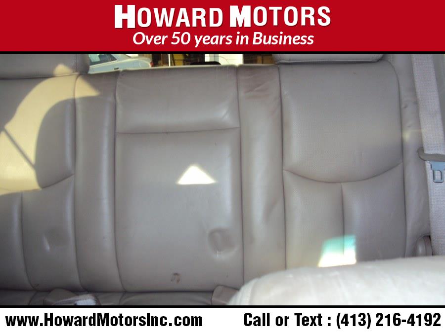 Used Cadillac Escalade ESV 4dr AWD Platinum Edition 2005 | Howard Motors. Springfield, Massachusetts Used Cadillac Escalade ESV 4dr AWD Platinum Edition 2005 | Howard Motors. Springfield, Massachusetts