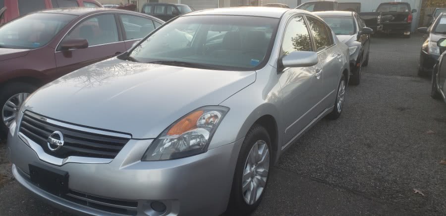 2009 Nissan Altima 4dr Sdn I4 CVT 2.5 S, available for sale in Patchogue, New York | Romaxx Truxx. Patchogue, New York