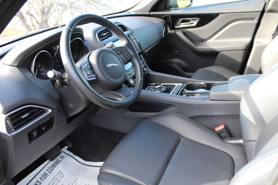 2017 Jaguar F-PACE 35t Premium AWD, available for sale in Great Neck, New York | Great Neck Car Buyers & Sellers. Great Neck, New York 2017 Jaguar F-PACE 35t Premium AWD, available for sale in Great Neck, New York | Great Neck Car Buyers & Sellers. Great Neck, New York