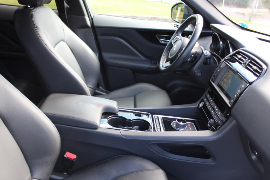 2017 Jaguar F-PACE 35t Premium AWD, available for sale in Great Neck, New York | Great Neck Car Buyers & Sellers. Great Neck, New York 2017 Jaguar F-PACE 35t Premium AWD, available for sale in Great Neck, New York | Great Neck Car Buyers & Sellers. Great Neck, New York