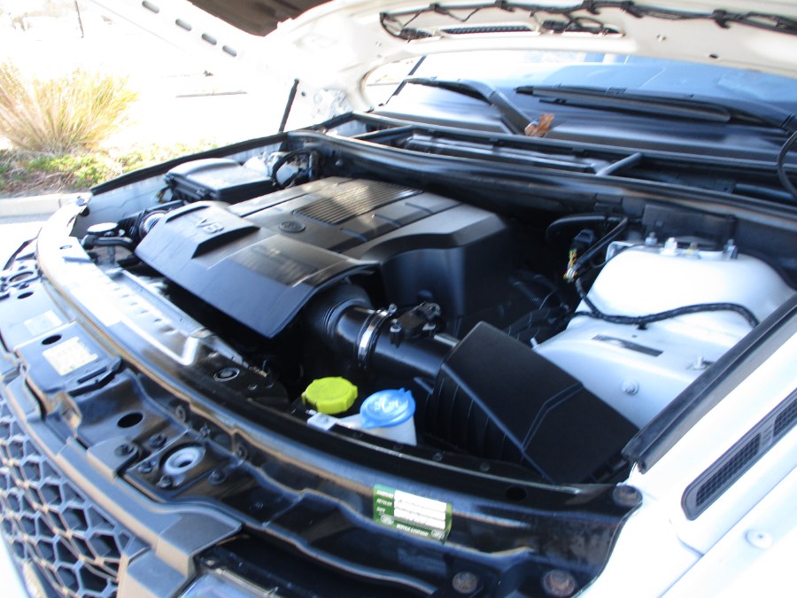 2011 Land Rover Range Rover 4WD 4dr HSE LUX, available for sale in Massapequa, New York | South Shore Auto Brokers & Sales. Massapequa, New York 2011 Land Rover Range Rover 4WD 4dr HSE LUX, available for sale in Massapequa, New York | South Shore Auto Brokers & Sales. Massapequa, New York