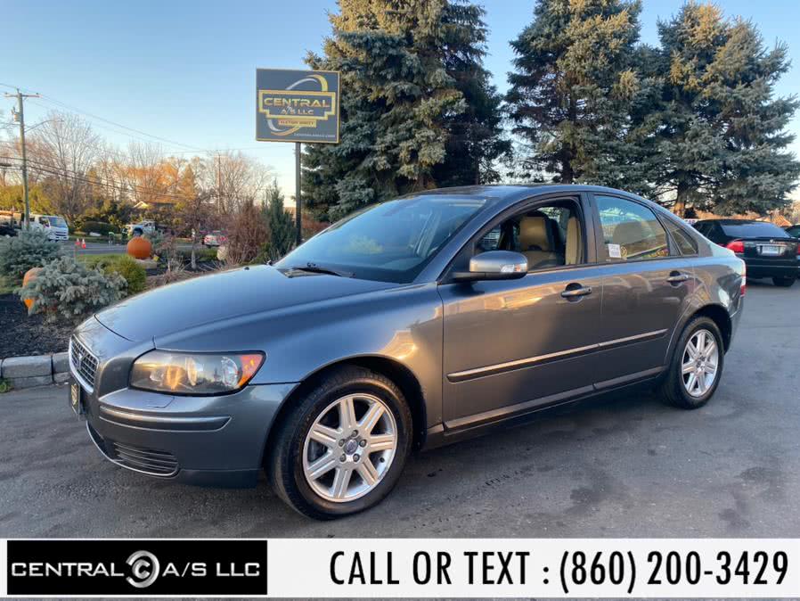 2007 Volvo S40 4dr Sdn 2.4L AT FWD w/Snrf, available for sale in East Windsor, Connecticut | Central A/S LLC. East Windsor, Connecticut