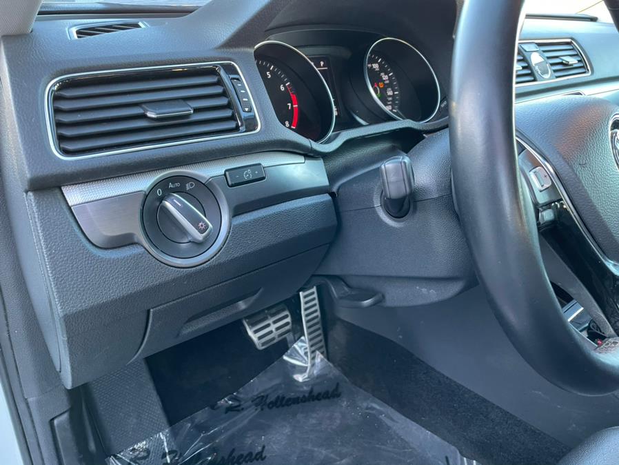 2017 Volkswagen Passat R-Line w/Comfort Pkg Auto, available for sale in Brooklyn, New York | Worlds Best Auto Inc. Brooklyn, New York 2017 Volkswagen Passat R-Line w/Comfort Pkg Auto, available for sale in Brooklyn, New York | Worlds Best Auto Inc. Brooklyn, New York