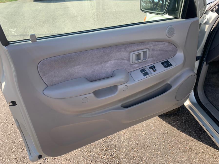 2004 Toyota Tacoma XtraCab V6 Manual 4WD, available for sale in South Windsor, Connecticut | Mike And Tony Auto Sales, Inc. South Windsor, Connecticut 2004 Toyota Tacoma XtraCab V6 Manual 4WD, available for sale in South Windsor, Connecticut | Mike And Tony Auto Sales, Inc. South Windsor, Connecticut