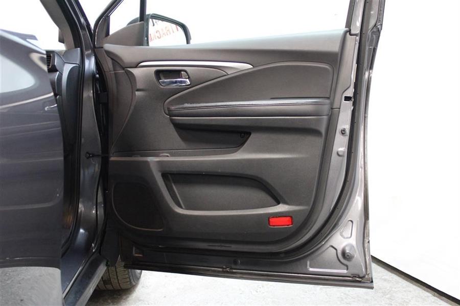 Used Honda Pilot EXL 2016 | Fast Track Motors. Paterson, New Jersey Used Honda Pilot EXL 2016 | Fast Track Motors. Paterson, New Jersey