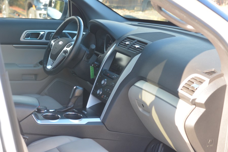 2013 Ford Explorer 4WD 4dr XLT, available for sale in Ashland, Massachusetts | New Beginning Auto Service Inc. Ashland, Massachusetts 2013 Ford Explorer 4WD 4dr XLT, available for sale in Ashland, Massachusetts | New Beginning Auto Service Inc. Ashland, Massachusetts