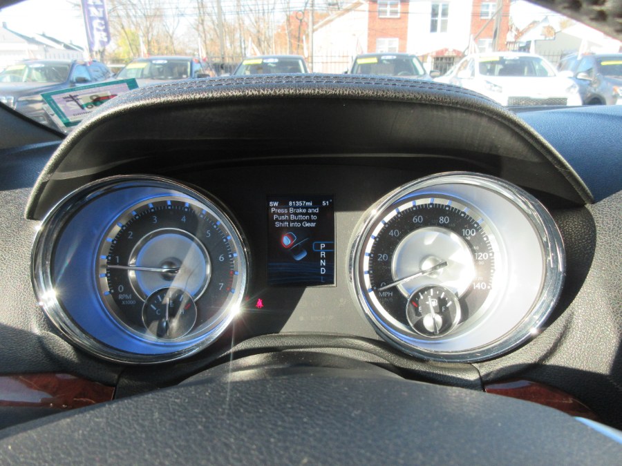 Used Chrysler 300 4dr Sdn V6 Limited AWD 2012 | Route 27 Auto Mall. Linden, New Jersey Used Chrysler 300 4dr Sdn V6 Limited AWD 2012 | Route 27 Auto Mall. Linden, New Jersey