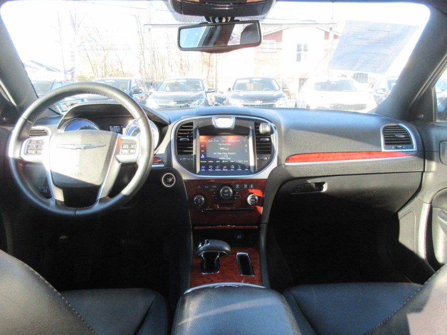 Used Chrysler 300 4dr Sdn V6 Limited AWD 2012 | Route 27 Auto Mall. Linden, New Jersey Used Chrysler 300 4dr Sdn V6 Limited AWD 2012 | Route 27 Auto Mall. Linden, New Jersey