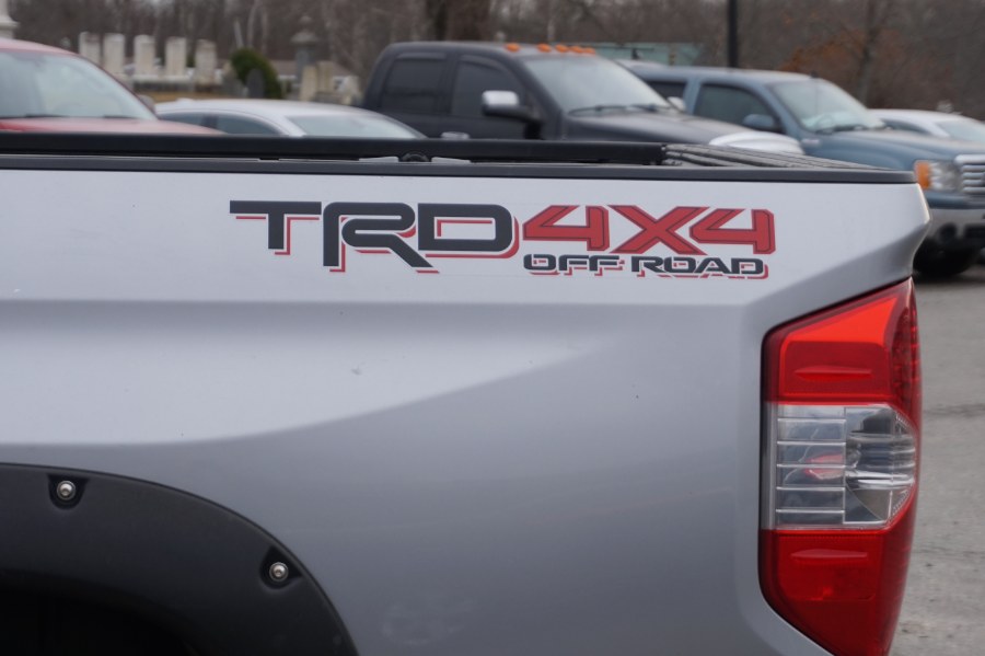 Used Toyota Tundra 4WD Truck CrewMax 5.7L V8 6-Spd AT SR5 (Natl) 2015 | Rockland Motor Company. Rockland, Maine Used Toyota Tundra 4WD Truck CrewMax 5.7L V8 6-Spd AT SR5 (Natl) 2015 | Rockland Motor Company. Rockland, Maine