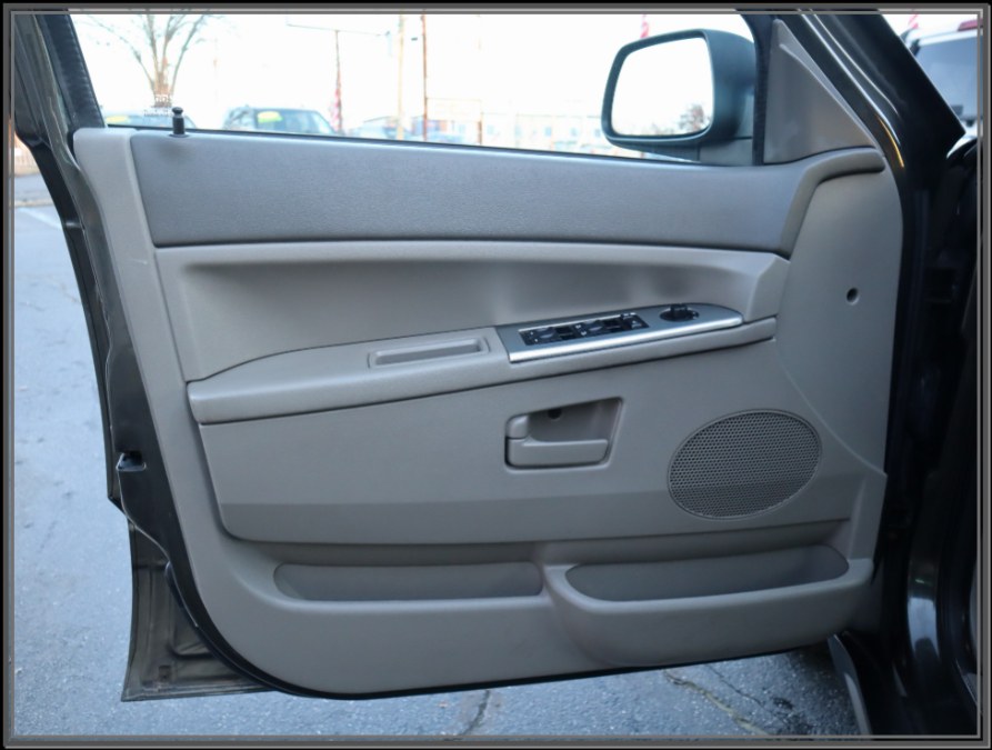 Used Jeep Grand Cherokee 4dr Laredo 4WD 2006 | My Auto Inc.. Huntington Station, New York Used Jeep Grand Cherokee 4dr Laredo 4WD 2006 | My Auto Inc.. Huntington Station, New York