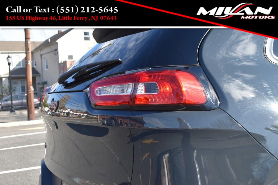2016 Jeep Cherokee 4WD 4dr Latitude, available for sale in Little Ferry , New Jersey | Milan Motors. Little Ferry , New Jersey 2016 Jeep Cherokee 4WD 4dr Latitude, available for sale in Little Ferry , New Jersey | Milan Motors. Little Ferry , New Jersey