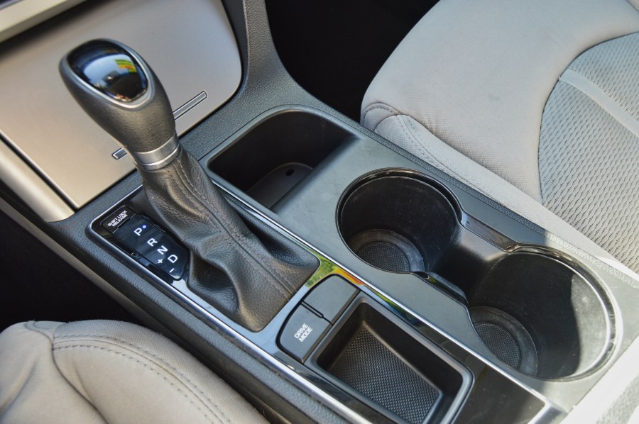 2016 Hyundai Sonata 4dr Sdn 2.4L SE, available for sale in Moreno Valley, California | Fusion Motors Inc. Moreno Valley, California 2016 Hyundai Sonata 4dr Sdn 2.4L SE, available for sale in Moreno Valley, California | Fusion Motors Inc. Moreno Valley, California