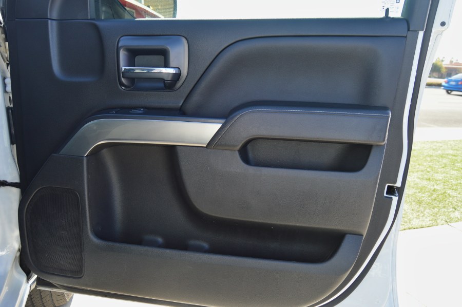 2017 Chevrolet Silverado 1500 2WD Crew Cab 143.5" LT w/1LT, available for sale in Moreno Valley, California | Fusion Motors Inc. Moreno Valley, California 2017 Chevrolet Silverado 1500 2WD Crew Cab 143.5" LT w/1LT, available for sale in Moreno Valley, California | Fusion Motors Inc. Moreno Valley, California