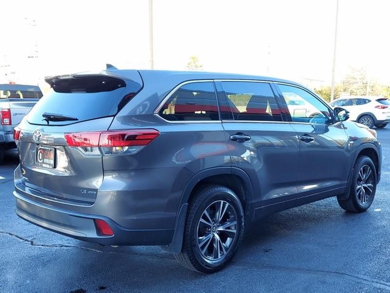Used Toyota Highlander LE Plus 2017 | Car Revolution. Maple Shade, New Jersey Used Toyota Highlander LE Plus 2017 | Car Revolution. Maple Shade, New Jersey