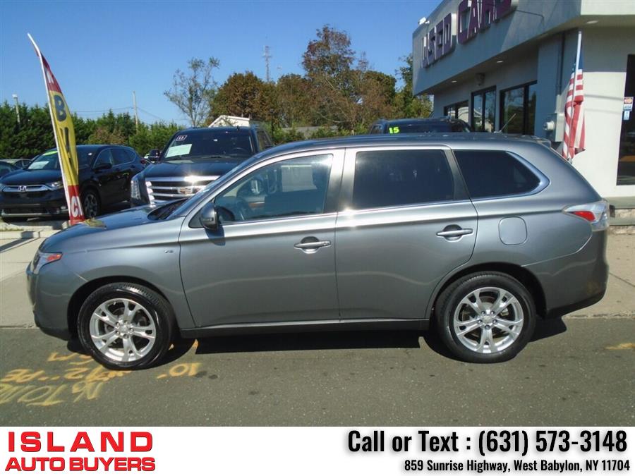 Used Mitsubishi Outlander GT AWD 4dr SUV 2014 | Island Auto Buyers. West Babylon, New York Used Mitsubishi Outlander GT AWD 4dr SUV 2014 | Island Auto Buyers. West Babylon, New York
