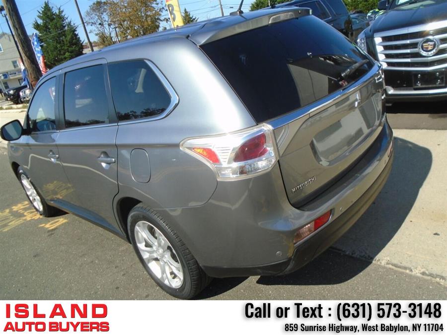 Used Mitsubishi Outlander GT AWD 4dr SUV 2014 | Island Auto Buyers. West Babylon, New York Used Mitsubishi Outlander GT AWD 4dr SUV 2014 | Island Auto Buyers. West Babylon, New York