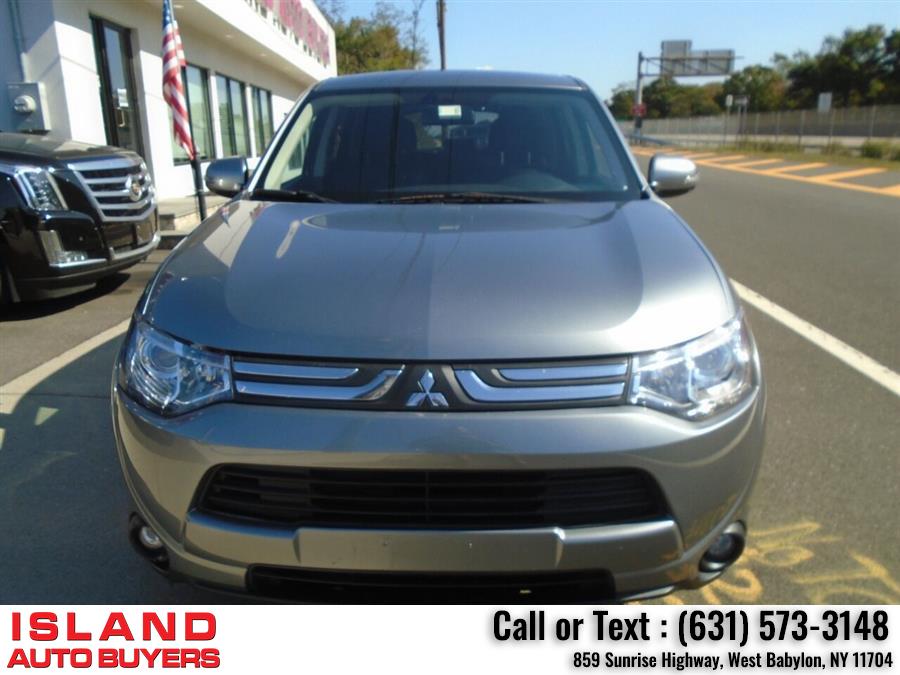 Used Mitsubishi Outlander GT AWD 4dr SUV 2014 | Island Auto Buyers. West Babylon, New York Used Mitsubishi Outlander GT AWD 4dr SUV 2014 | Island Auto Buyers. West Babylon, New York