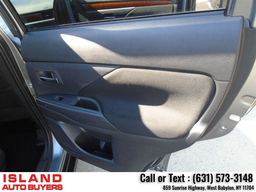 Used Mitsubishi Outlander GT AWD 4dr SUV 2014 | Island Auto Buyers. West Babylon, New York Used Mitsubishi Outlander GT AWD 4dr SUV 2014 | Island Auto Buyers. West Babylon, New York