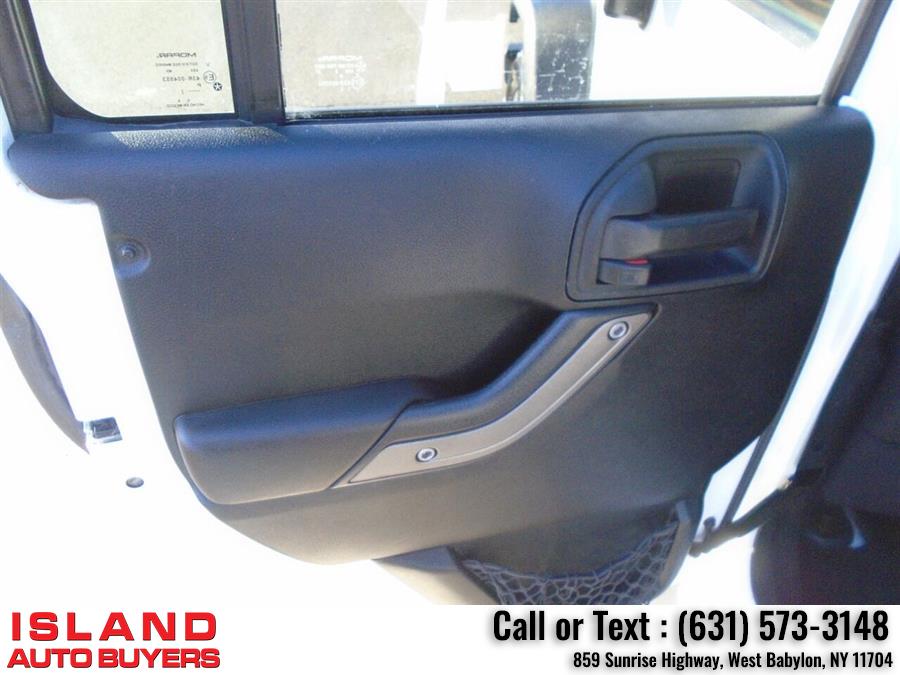 Used Jeep Wrangler Unlimited Sport 4x4 4dr SUV 2013 | Island Auto Buyers. West Babylon, New York Used Jeep Wrangler Unlimited Sport 4x4 4dr SUV 2013 | Island Auto Buyers. West Babylon, New York