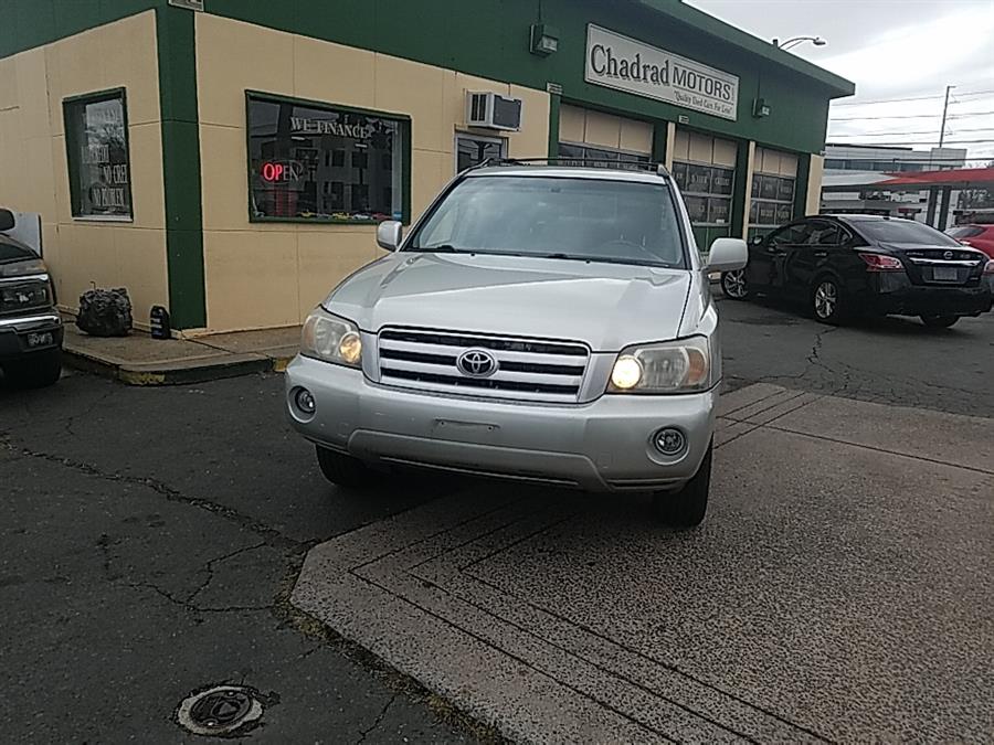 2004 Toyota Highlander 4dr V6 4WD Limited w/3rd Row, available for sale in West Hartford, Connecticut | Chadrad Motors llc. West Hartford, Connecticut 2004 Toyota Highlander 4dr V6 4WD Limited w/3rd Row, available for sale in West Hartford, Connecticut | Chadrad Motors llc. West Hartford, Connecticut