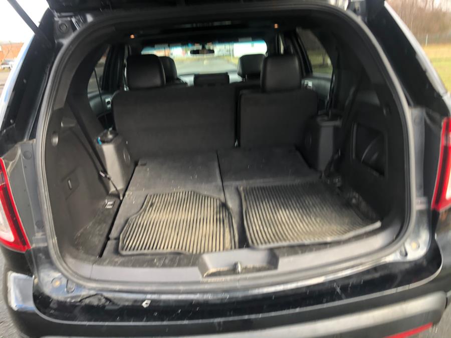 2013 Ford Explorer 4WD 4dr XLT, available for sale in Agawam, Massachusetts | Malkoon Motors. Agawam, Massachusetts 2013 Ford Explorer 4WD 4dr XLT, available for sale in Agawam, Massachusetts | Malkoon Motors. Agawam, Massachusetts