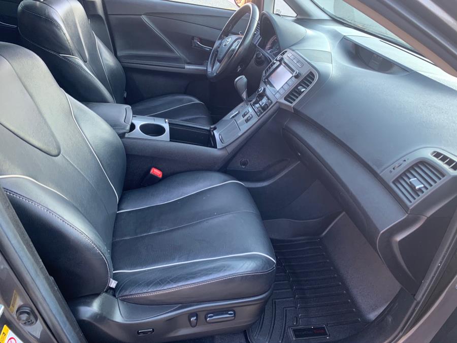 Used Toyota Venza 4dr Wgn I4 AWD XLE (Natl) 2015 | Danny's Auto Sales. Methuen, Massachusetts Used Toyota Venza 4dr Wgn I4 AWD XLE (Natl) 2015 | Danny's Auto Sales. Methuen, Massachusetts