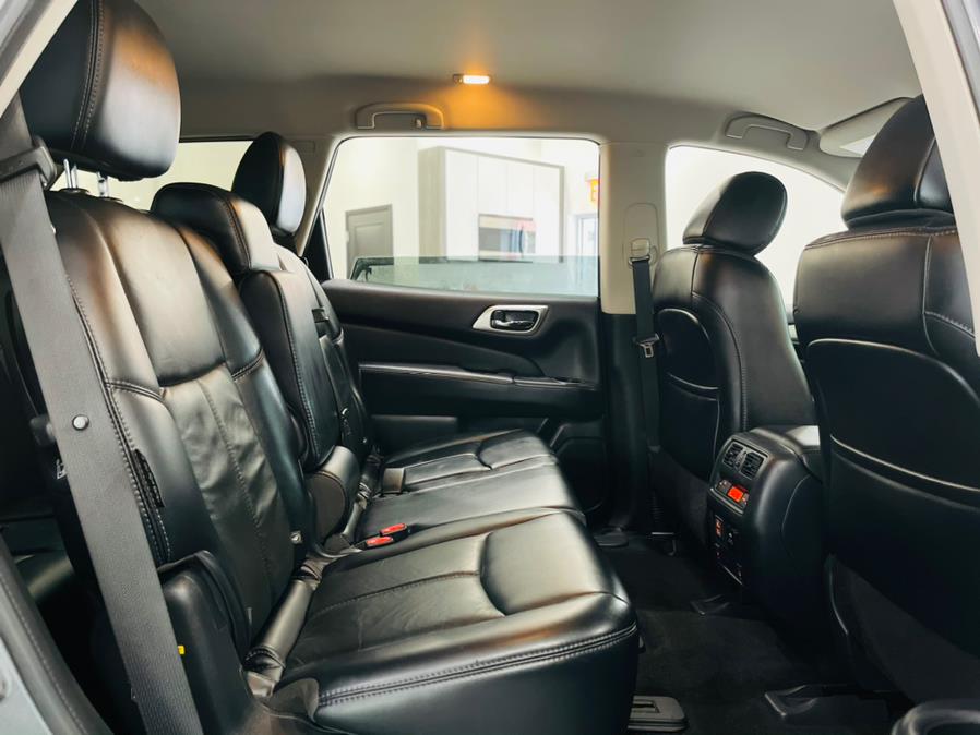 Used Nissan Pathfinder 4x4 SL 2018 | Luxury Motor Club. Franklin Square, New York Used Nissan Pathfinder 4x4 SL 2018 | Luxury Motor Club. Franklin Square, New York