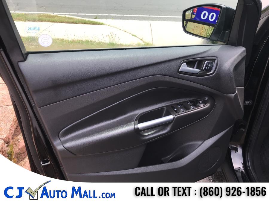 2016 Ford Escape 4WD 4dr Titanium, available for sale in Bristol, Connecticut | CJ Auto Mall. Bristol, Connecticut 2016 Ford Escape 4WD 4dr Titanium, available for sale in Bristol, Connecticut | CJ Auto Mall. Bristol, Connecticut