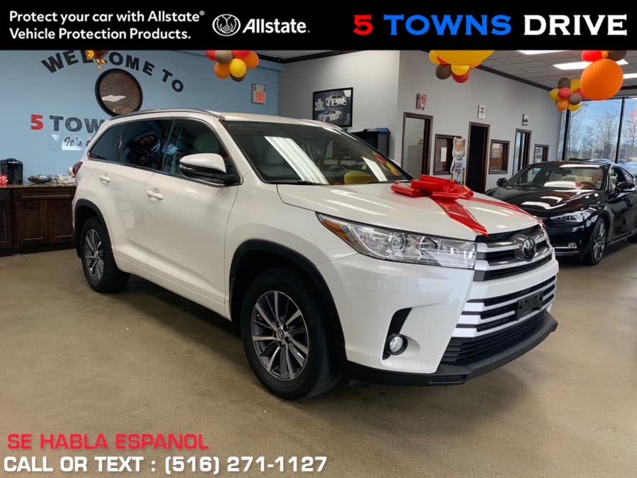 2018 Toyota Highlander XLE XLE V6 AWD (Natl), available for sale in Inwood, New York | 5 Towns Drive. Inwood, New York