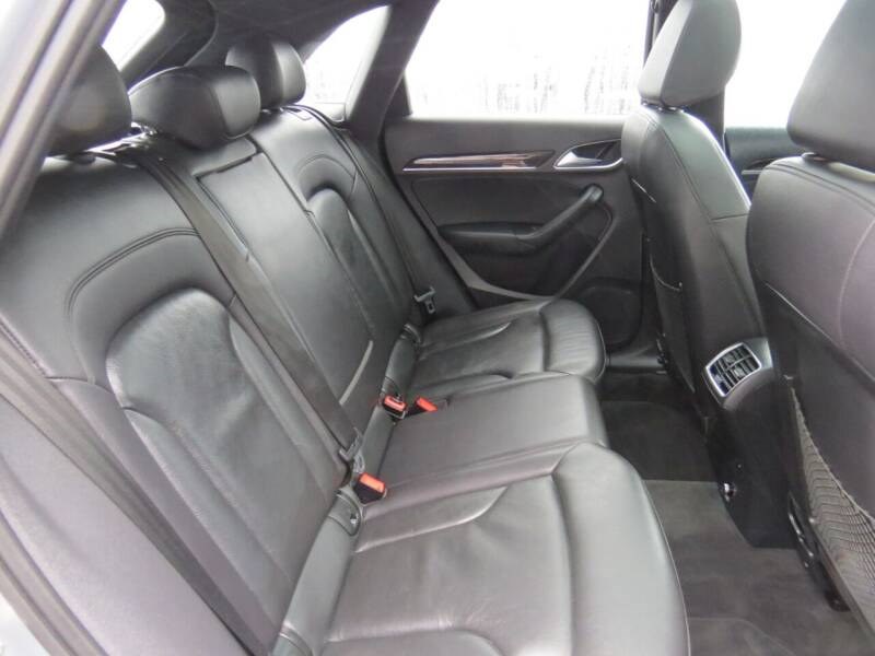 Used Audi Q3 2.0T quattro Premium Plus AWD 4dr SUV 2016 | Lake City Exports Inc. Auburn, Maine Used Audi Q3 2.0T quattro Premium Plus AWD 4dr SUV 2016 | Lake City Exports Inc. Auburn, Maine