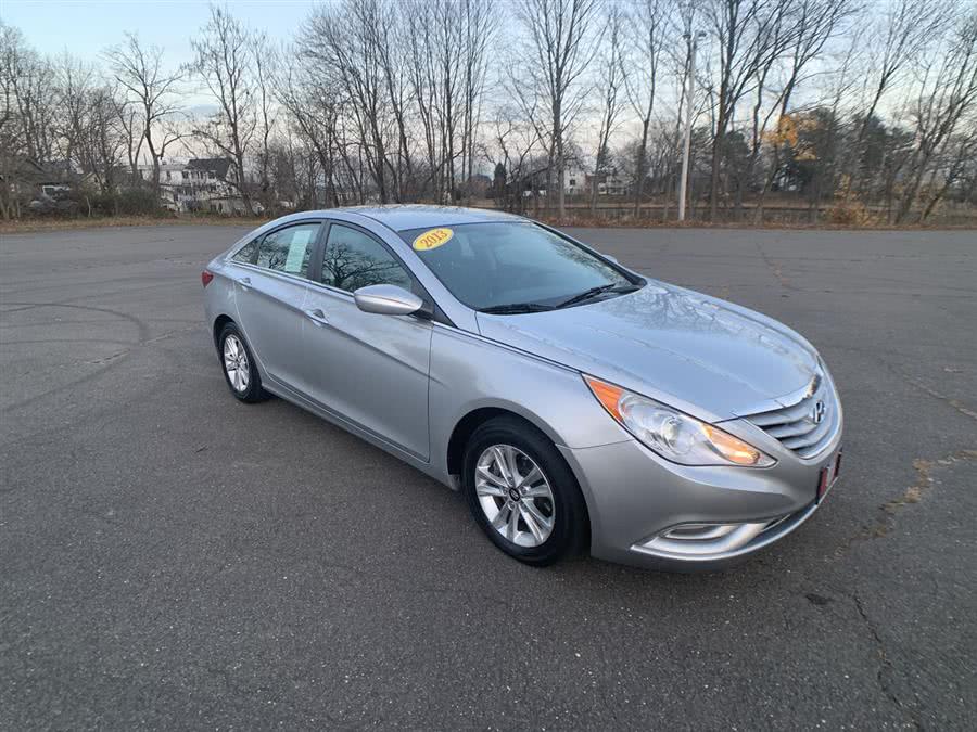 2013 Hyundai Sonata 4dr Sdn 2.4L Auto GLS, available for sale in Stratford, Connecticut | Wiz Leasing Inc. Stratford, Connecticut