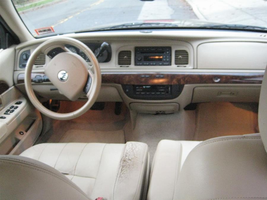 2006 Mercury Grand Marquis LS Premium 4dr Sedan, available for sale in Massapequa, New York | Rite Choice Auto Inc.. Massapequa, New York 2006 Mercury Grand Marquis LS Premium 4dr Sedan, available for sale in Massapequa, New York | Rite Choice Auto Inc.. Massapequa, New York