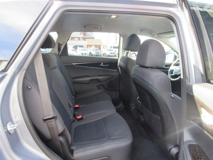 2020 Kia Sorento LX V6 FWD, available for sale in Linden, New Jersey | Route 27 Auto Mall. Linden, New Jersey 2020 Kia Sorento LX V6 FWD, available for sale in Linden, New Jersey | Route 27 Auto Mall. Linden, New Jersey