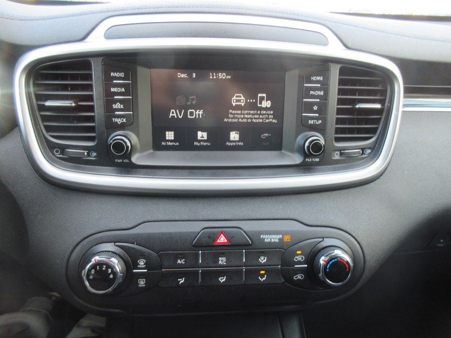 2020 Kia Sorento LX V6 FWD, available for sale in Linden, New Jersey | Route 27 Auto Mall. Linden, New Jersey 2020 Kia Sorento LX V6 FWD, available for sale in Linden, New Jersey | Route 27 Auto Mall. Linden, New Jersey