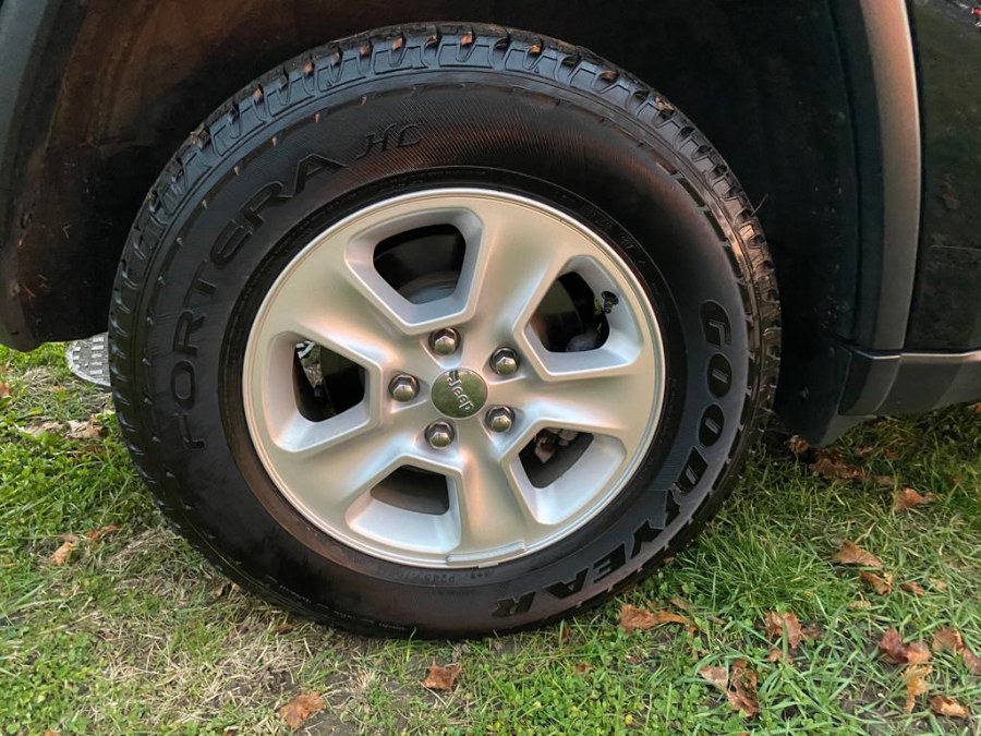 2017 Jeep Grand Cherokee Altitude 4x4 *Ltd Avail*, available for sale in Danbury, Connecticut | Safe Used Auto Sales LLC. Danbury, Connecticut 2017 Jeep Grand Cherokee Altitude 4x4 *Ltd Avail*, available for sale in Danbury, Connecticut | Safe Used Auto Sales LLC. Danbury, Connecticut
