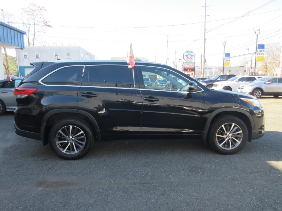 2017 Toyota Highlander XLE V6 AWD (Natl), available for sale in Linden, New Jersey | Route 27 Auto Mall. Linden, New Jersey 2017 Toyota Highlander XLE V6 AWD (Natl), available for sale in Linden, New Jersey | Route 27 Auto Mall. Linden, New Jersey