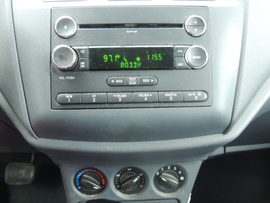 Used Ford Transit Connect 114.6" XLT w/side & rear door privacy glass 2013 | Carsbuck Inc.. Brooklyn, New York Used Ford Transit Connect 114.6" XLT w/side & rear door privacy glass 2013 | Carsbuck Inc.. Brooklyn, New York