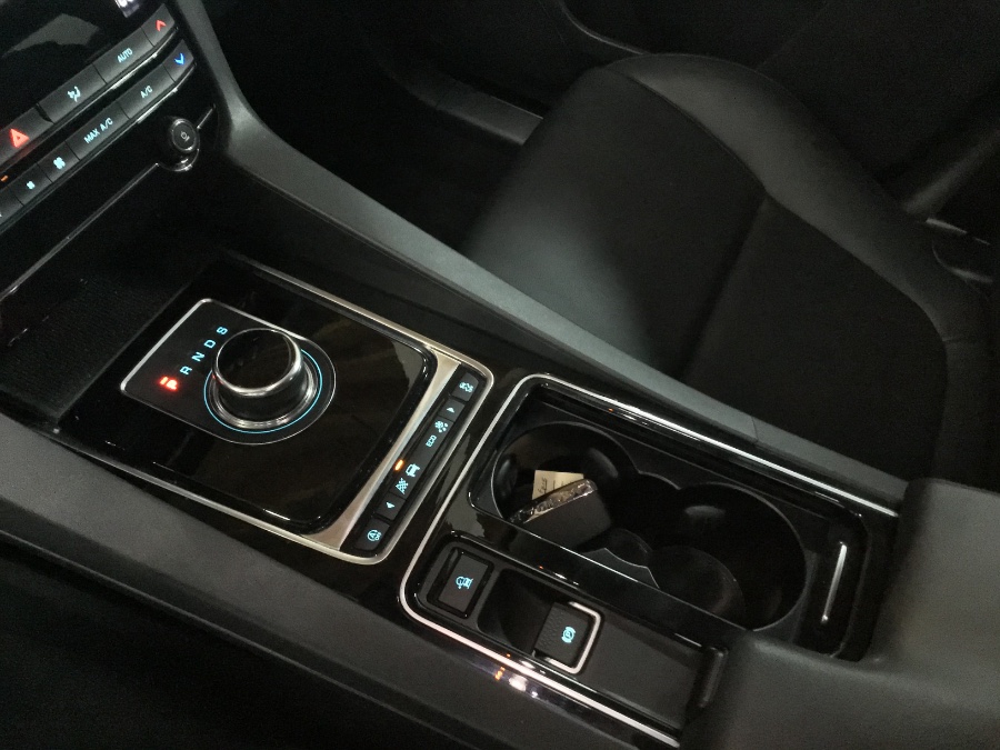 Used Jaguar F-PACE 25t Premium AWD 2018 | European Auto Expo. Lodi, New Jersey Used Jaguar F-PACE 25t Premium AWD 2018 | European Auto Expo. Lodi, New Jersey
