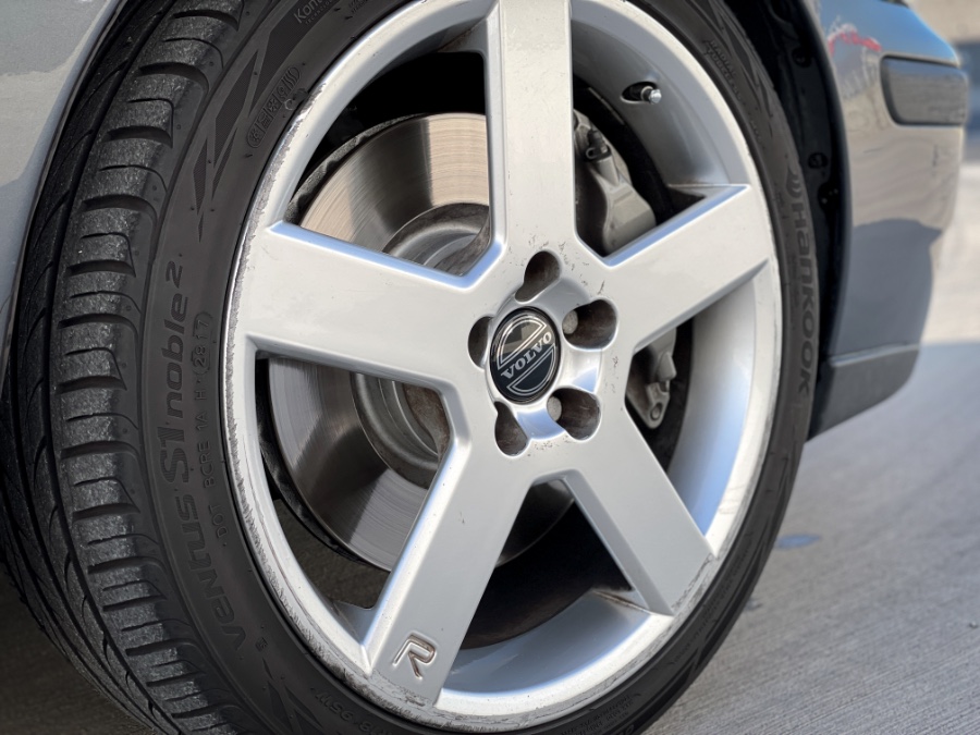 2004 Volvo S60 2.5L Turbo R AWD Auto w/Sunroof, available for sale in Salt Lake City, Utah | Guchon Imports. Salt Lake City, Utah 2004 Volvo S60 2.5L Turbo R AWD Auto w/Sunroof, available for sale in Salt Lake City, Utah | Guchon Imports. Salt Lake City, Utah