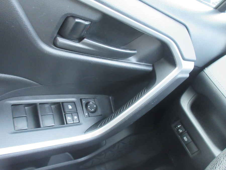 Used Toyota RAV4 LE AWD (Natl) 2019 | Route 27 Auto Mall. Linden, New Jersey Used Toyota RAV4 LE AWD (Natl) 2019 | Route 27 Auto Mall. Linden, New Jersey