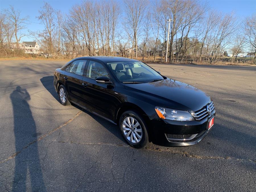 2015 Volkswagen Passat 4dr Sdn 1.8T Auto Wolfsburg Ed PZEV *Ltd Avail*, available for sale in Stratford, Connecticut | Wiz Leasing Inc. Stratford, Connecticut