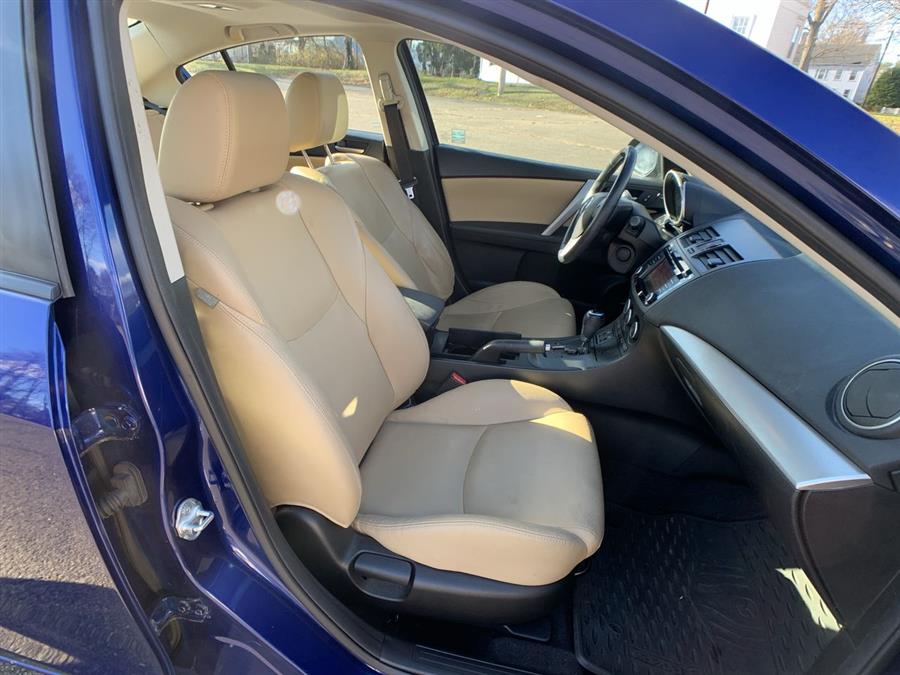 2013 Mazda Mazda3 4dr Sdn Auto i Grand Touring, available for sale in Stratford, Connecticut | Wiz Leasing Inc. Stratford, Connecticut 2013 Mazda Mazda3 4dr Sdn Auto i Grand Touring, available for sale in Stratford, Connecticut | Wiz Leasing Inc. Stratford, Connecticut